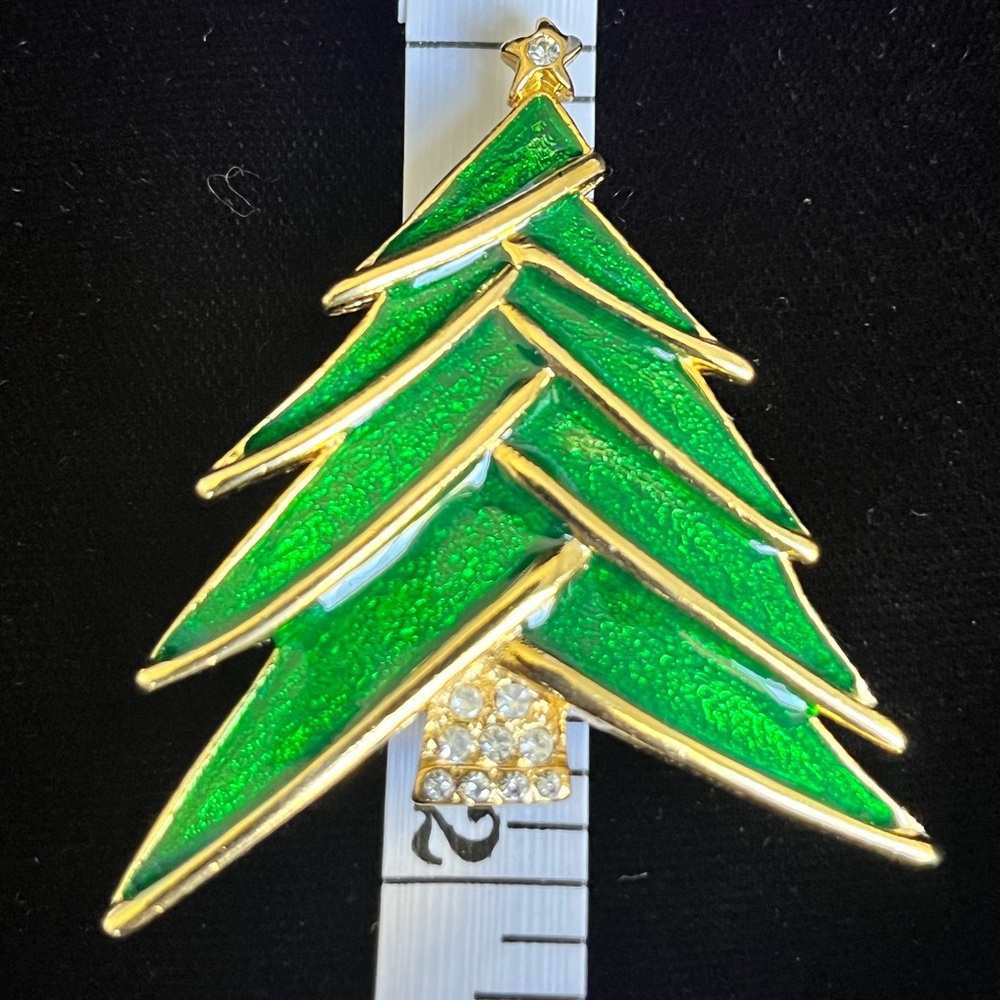 Vintage Rhinestone Christmas Tree Brooch - Picture 2 of 8